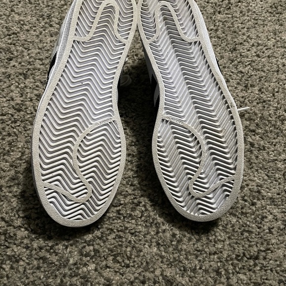 Superstar adidas shell toe sneakers - Picture 2 of 5